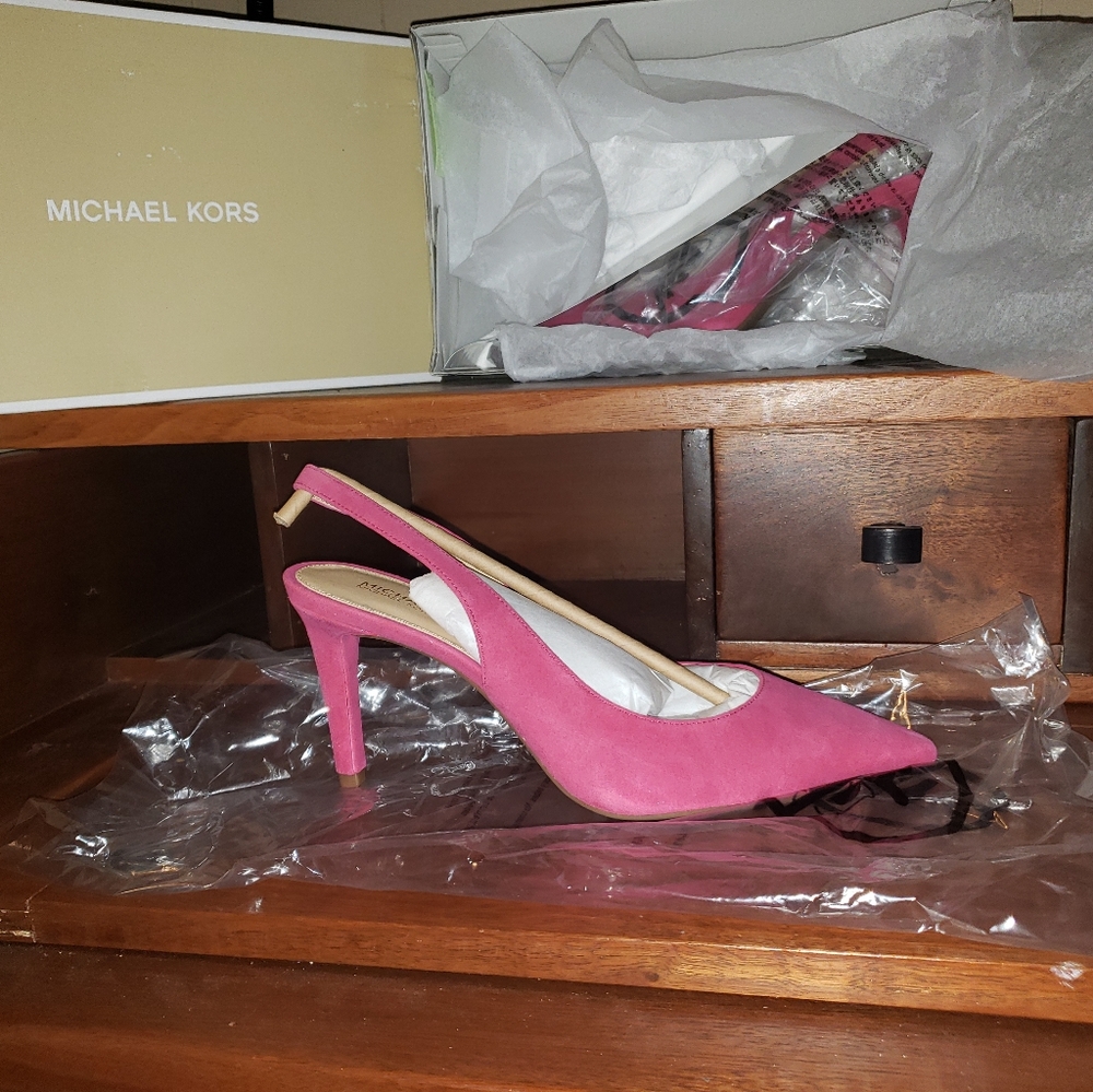 Michael Kors, 8. Pink